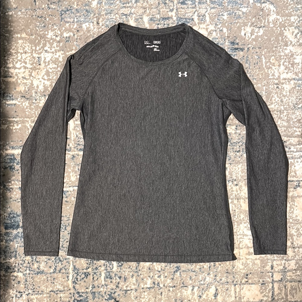 Women’s Under Armour Gray Long Sleeve Shirt- Size M